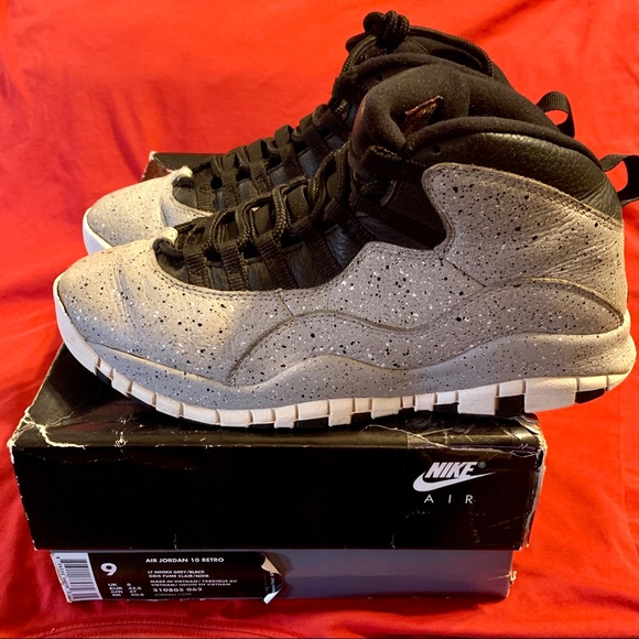 Mens Jordan Retro 10 ‘Cement’ (9) - Picture 4 of 6